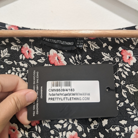 PrettyLittleThing Plus Black Floral Print Cupped Split Detail Midi Dress - Picture 8 of 14